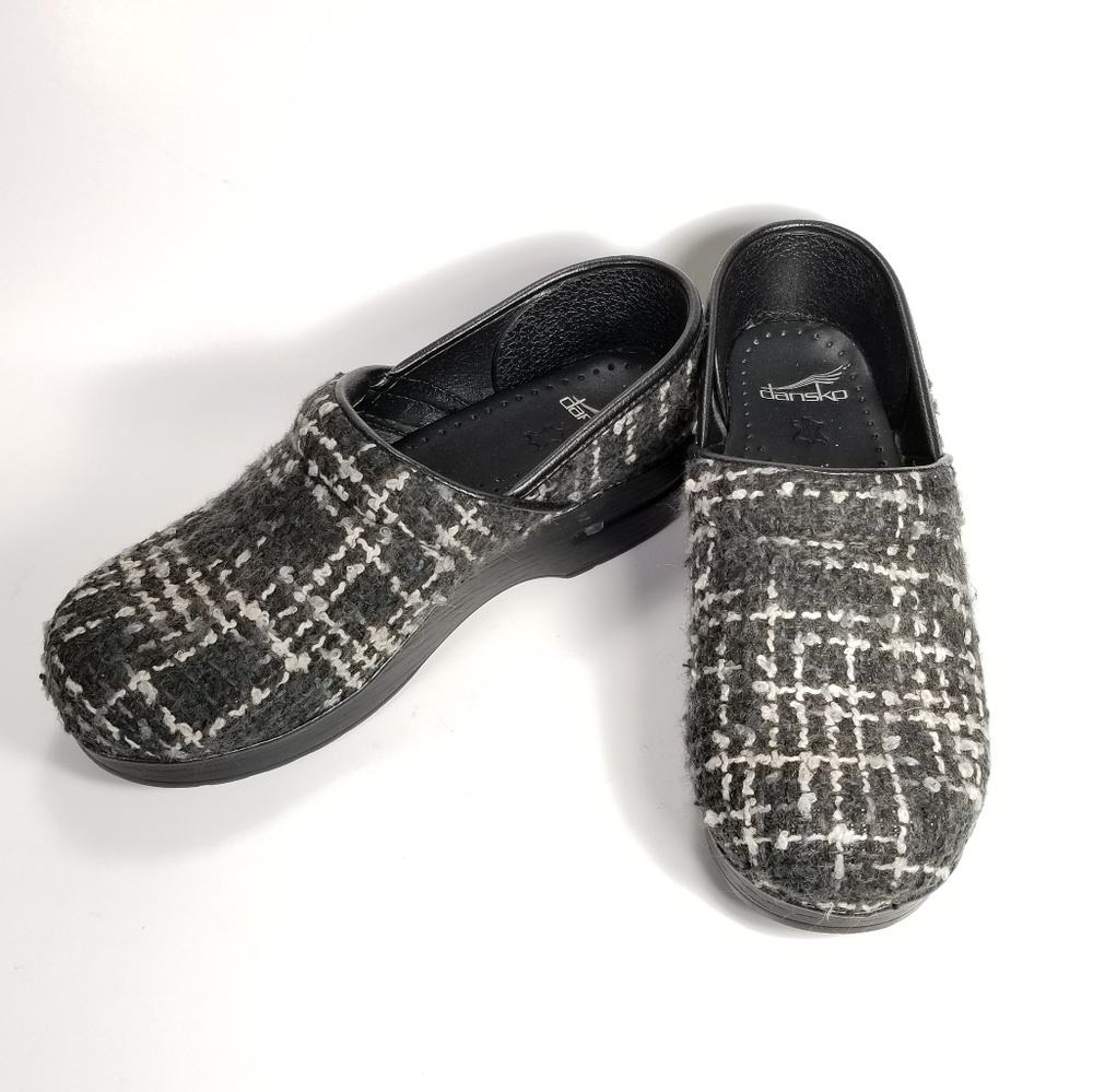 Dansko Clogs Women's Size EU 39/US 9